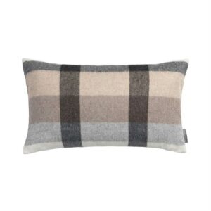 Elvang Intersection pude 30x50 cm - Green/white/grey - inkl fyld - Nicehome.dk