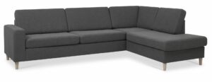 Pan set 3 OE right sofa med chaiselong - antracitgråt polyester stof og natur træ - Nicehome.dk