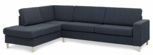 Pan set 2 OE left sofa med chaiselong - blå polyester stof og natur træ - Nicehome.dk
