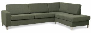 Pan set 3 OE right sofa med chaiselong - vinter mosgrøn polyester stof og natur træ - Nicehome.dk